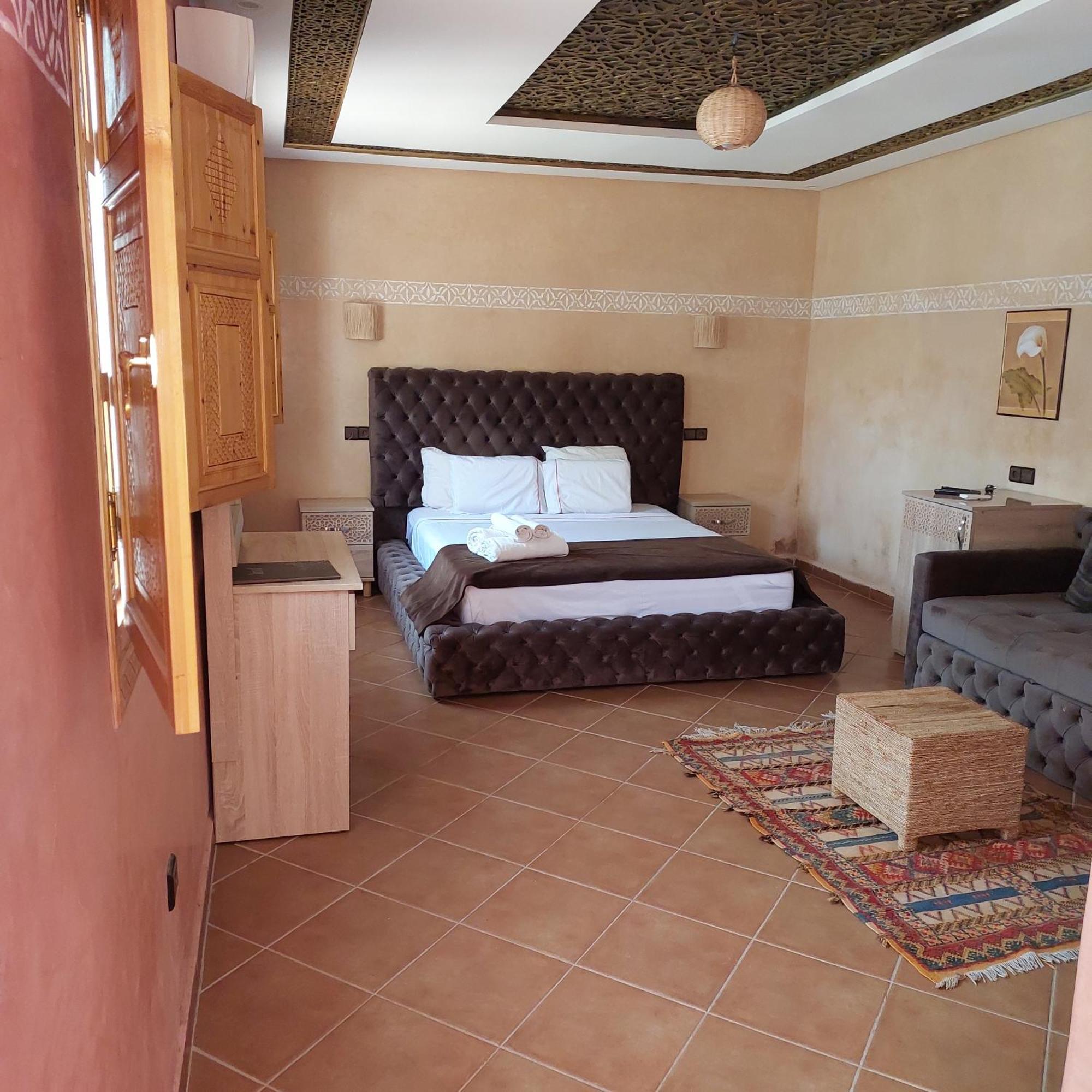 ウリッカ Chez Mamouchthka Bed & Breakfast エクステリア 写真