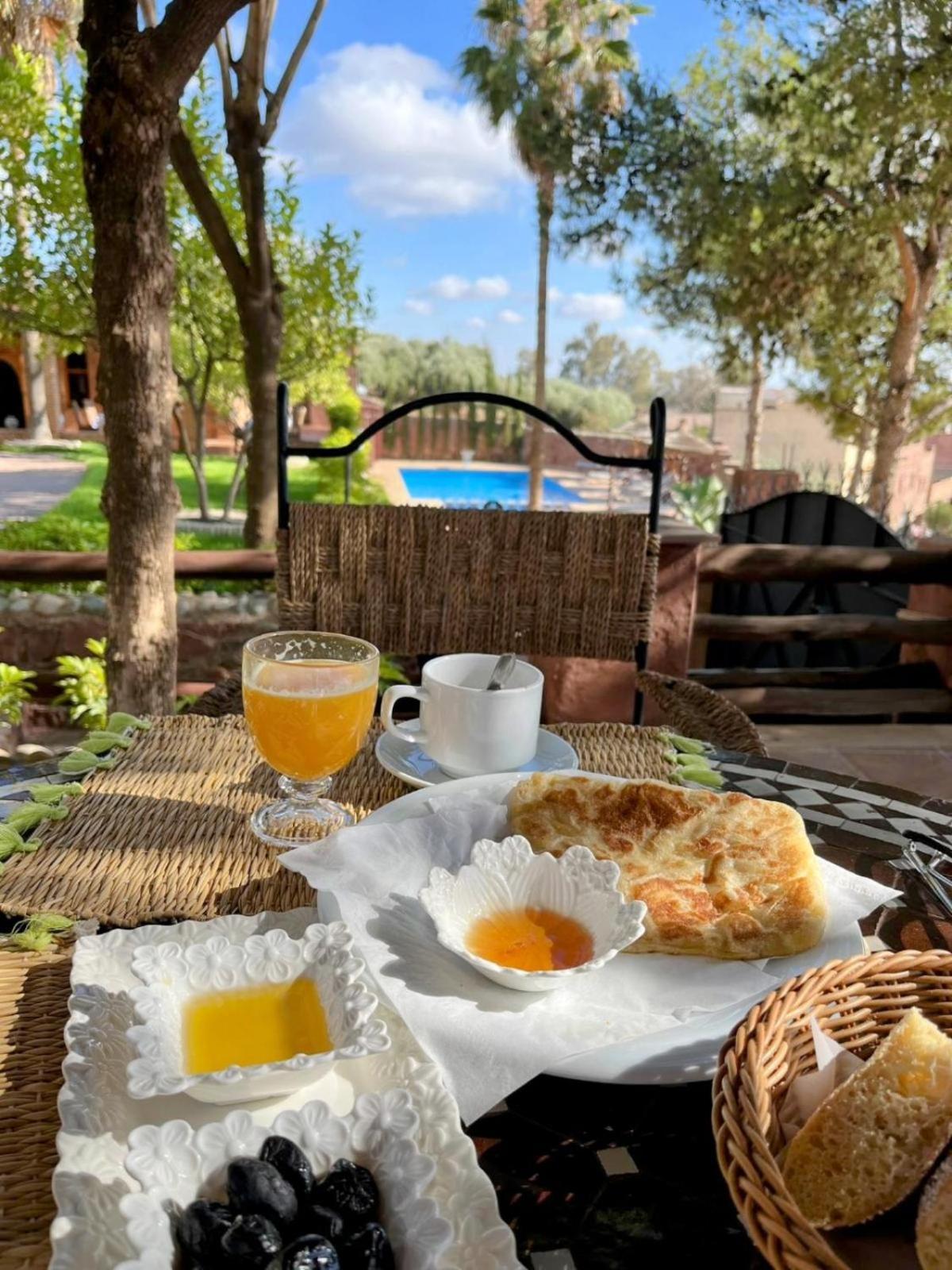 ウリッカ Chez Mamouchthka Bed & Breakfast エクステリア 写真